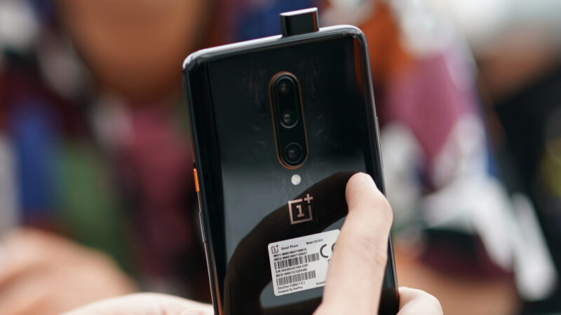 OnePlus 7T Pro McLaren Limited Edition ราคา 29,990 บาท จองวันนี้ – 7 พ.ย.