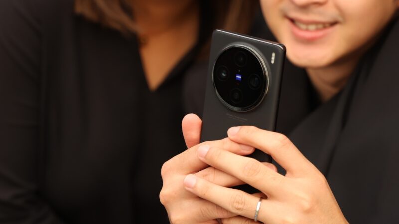 vivo เปิดตัว vivo X100 Series 5G สมาร์ตโฟนเน้นถ่ายภาพ ชูจุดเด่น ZEISS Telephoto Sunshot