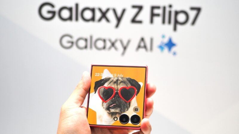 Samsung Galaxy Z Flip7 สัมผัสแรกที่ทั้งเท่ พับง่าย สวยล้ำกว่าที่เคย